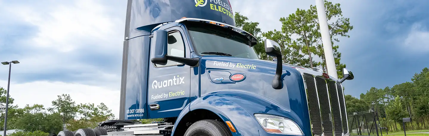 Peterbilt Delivers Model 579EVs to Quantix for Drayage Operations - Hero image