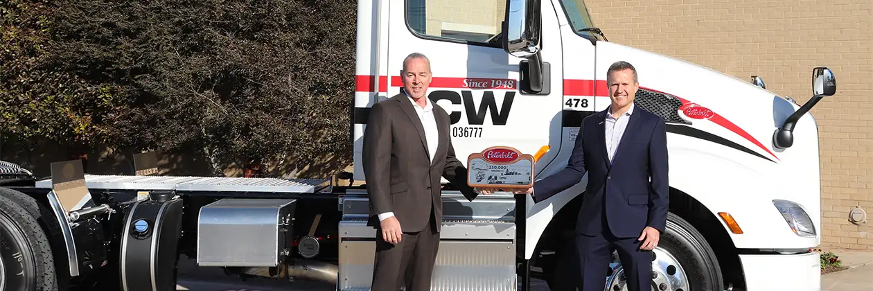 Peterbilt Delivers Model 579 with Milestone 250,000th PACCAR MX Engine to TCW - Hero image